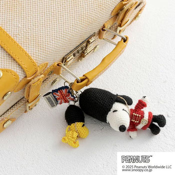 【手芸キット】チャーム＜Snoopy in London＞（編み物 材料セット）